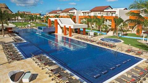 Accommodation - Breathless Punta Cana Resort & Spa - Pool view - Dominican Republic