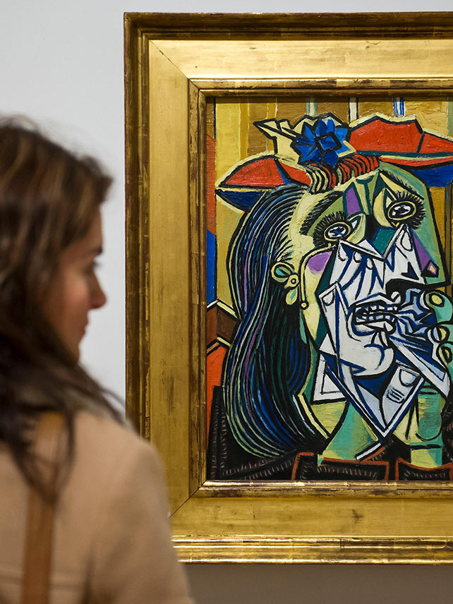 Picasso’s ‘Weeping Woman’ at the Tate Modern. ©Guy Bell / Alamy Stock Photo