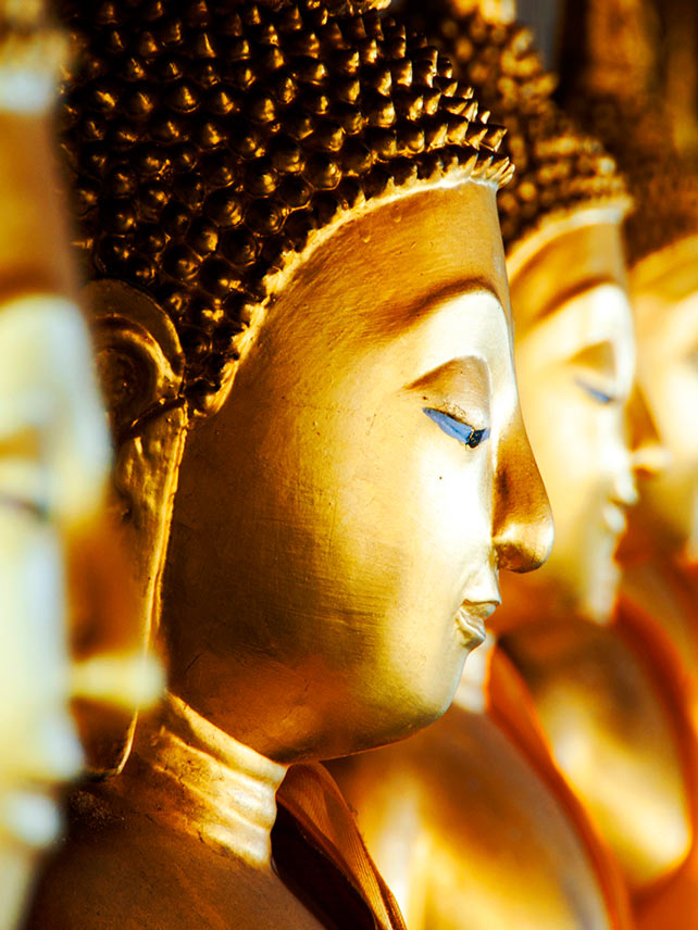Buddhas at Wat Arun, Bangkok. ©Leontura.