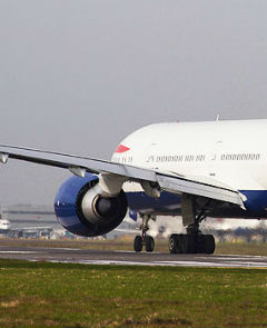Boeing 777-300 ready for take off (Photo by A. Cooksey - airlineimages.co.uk).