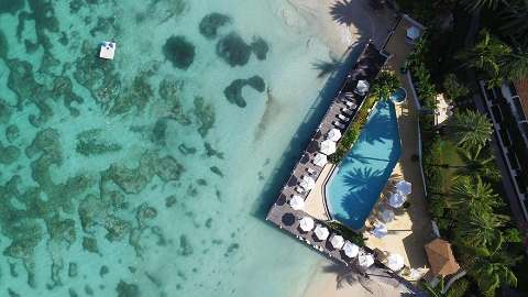 Hébergement - Blue Waters Resort & Spa - Vue sur piscine - Antigua