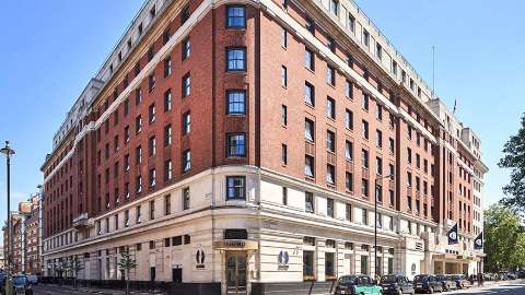 Accommodation - The Cumberland, London - Exterior view - London