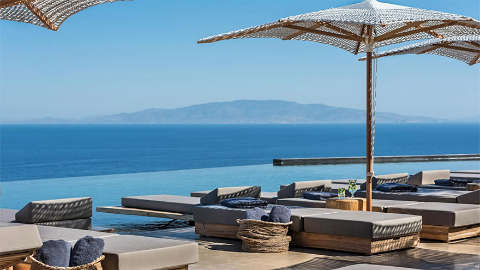 Accommodation - Andronis Arcadia - Pool view - Santorini