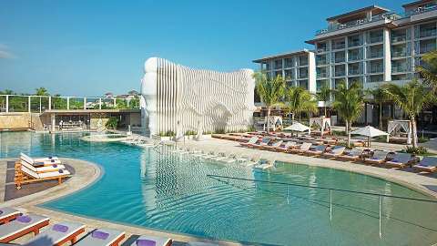 Accommodation - Breathless Montego Bay Resort & Spa - Montego Bay