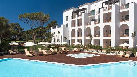 Hébergement - Pine Cliffs Ocean Suites, Luxury Collection Resort - Vue sur piscine - Algarve