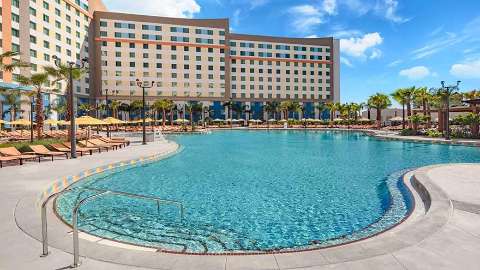 Hébergement - Universal's Dockside Inn and Suites - Vue sur piscine - Orlando